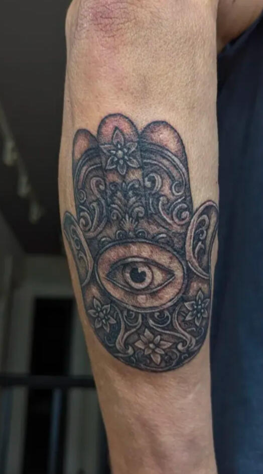 Hamsa hand